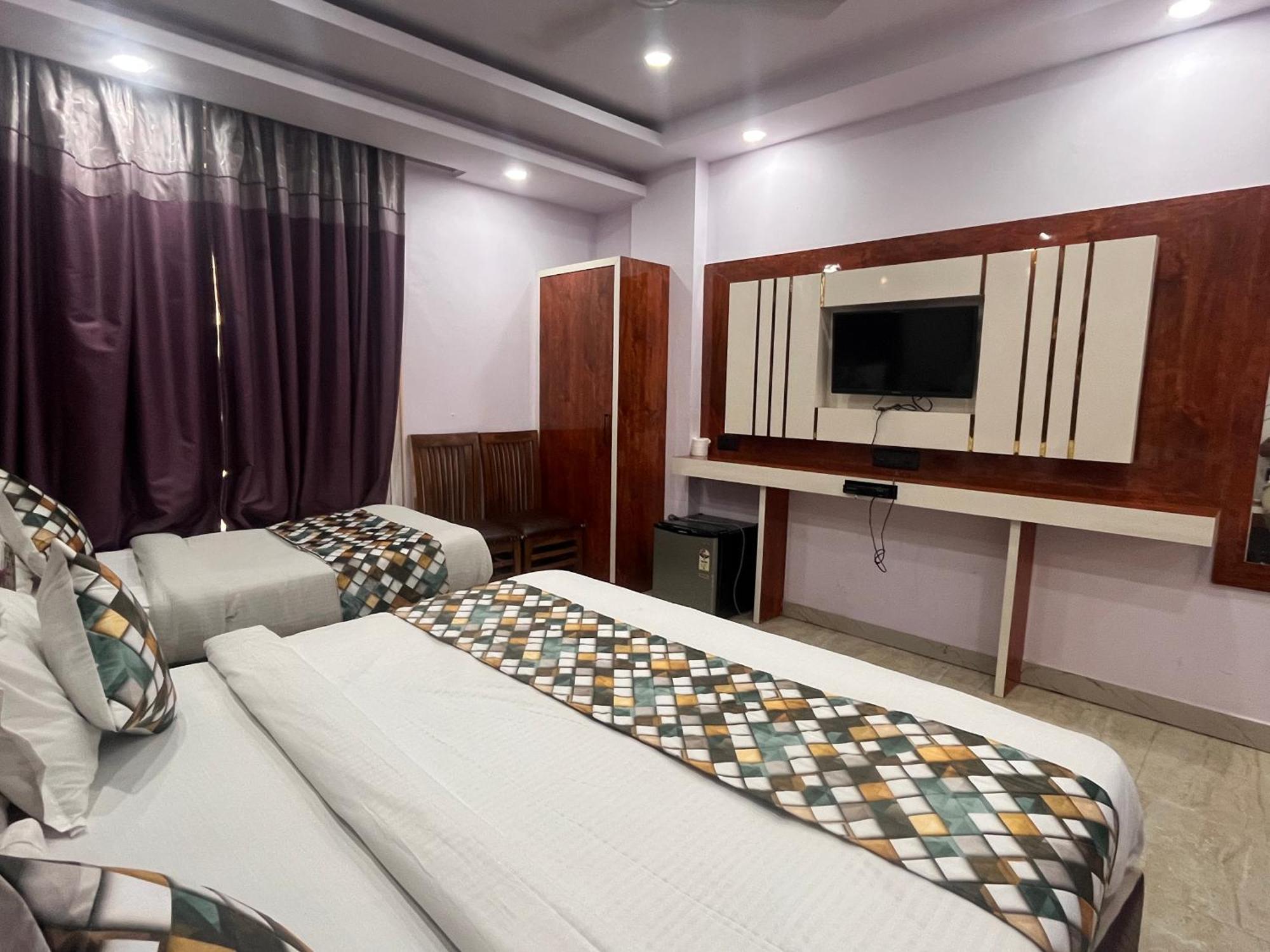 Hotel Embassy Near Rk Ashram Metro New Delhi Luaran gambar