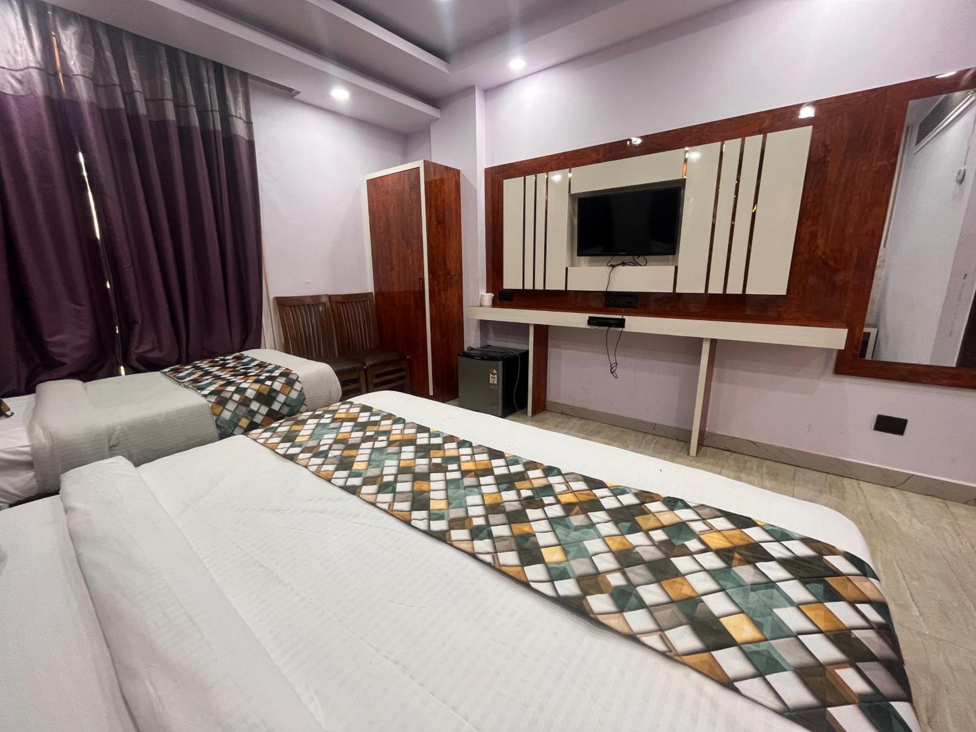 Hotel Embassy Near Rk Ashram Metro New Delhi Luaran gambar