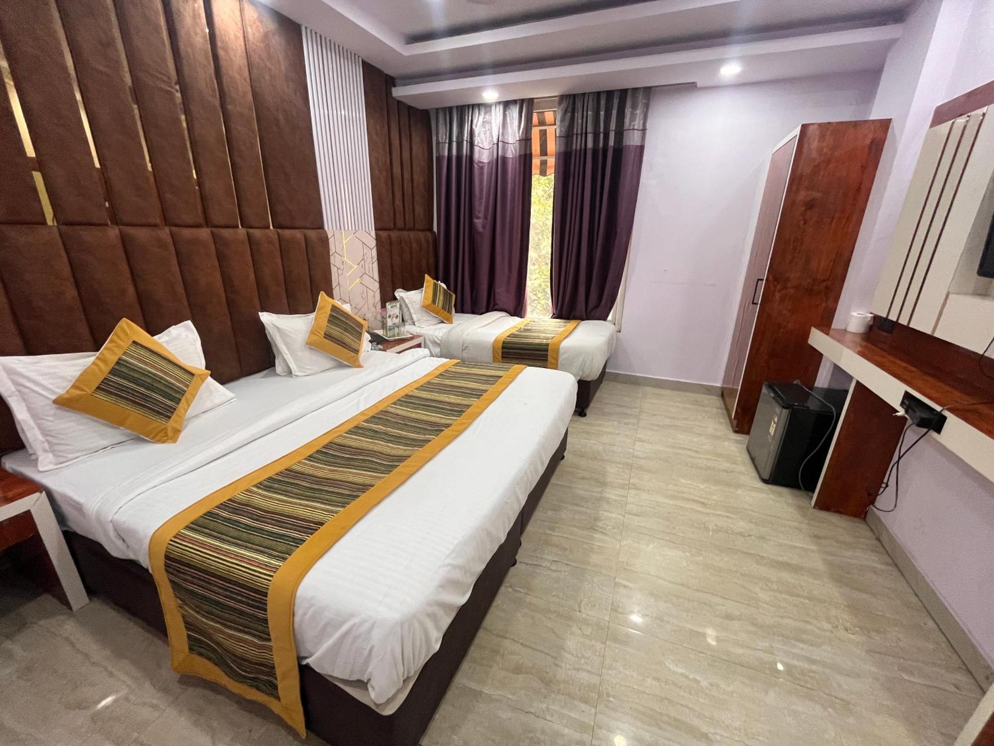 Hotel Embassy Near Rk Ashram Metro New Delhi Luaran gambar